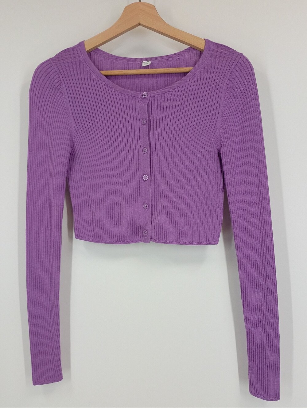 Uniqlo Cropped Knit Cardigan